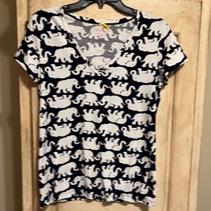 Lilly Pulitzer Michelle V-Neck Tee Tusk in
Sun Elephant Print Medium